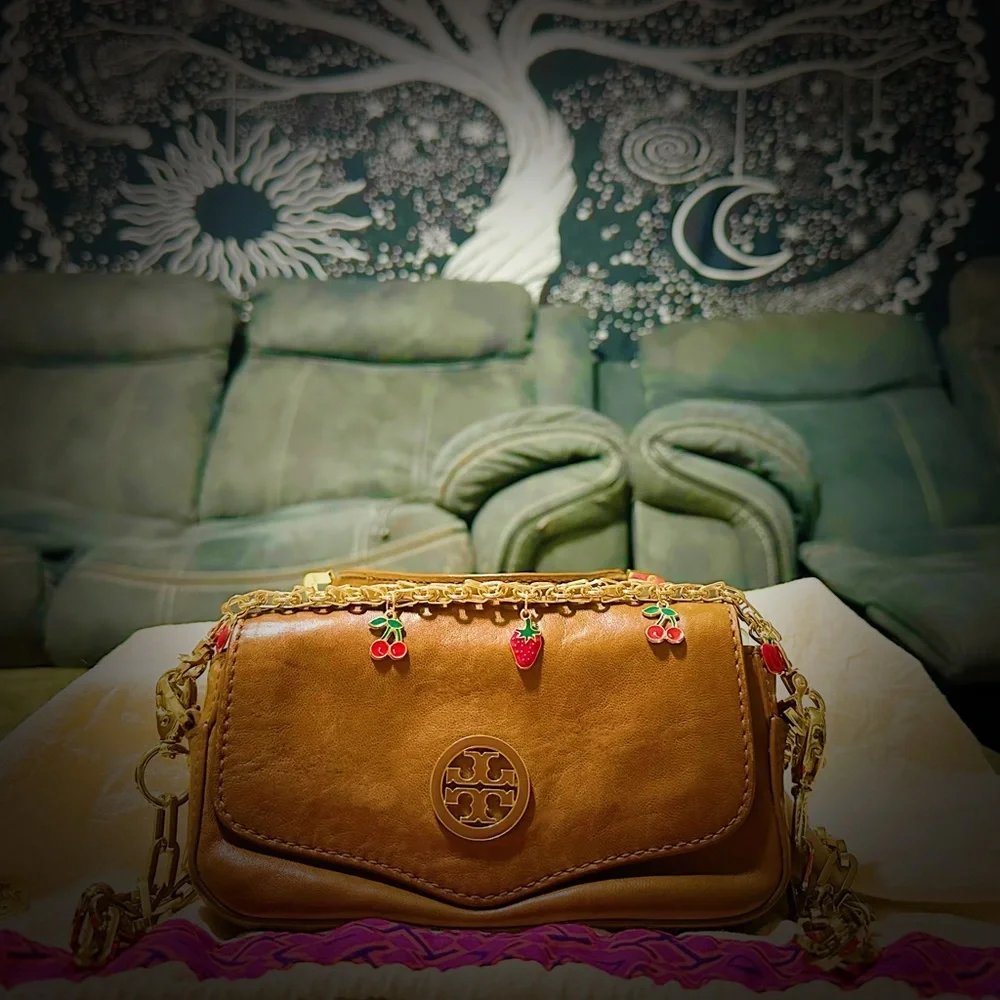 Vintage Tory Burch Brown leather Crossbody Bag with Gold Chain - Picture 5 of 14